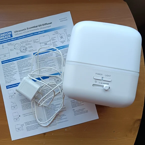 White Essential Oil Diffuser - Picture 2 of 2